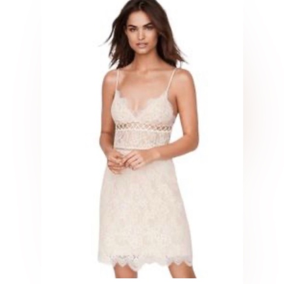 Victoria's Secret Dresses & Skirts - VICTORIA SECRET LACE SLIP MINI DRESS🌺